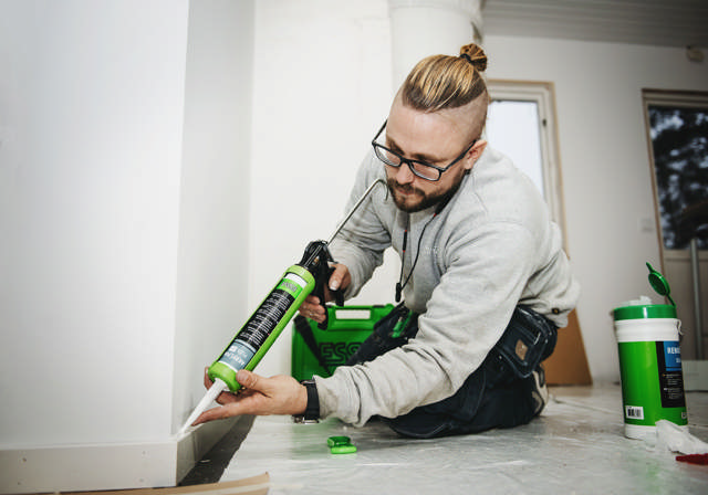 Acrylic Flex 25 - Highly resilient universal decorators caulk