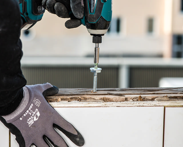 Level screw for frame mounting, EZP