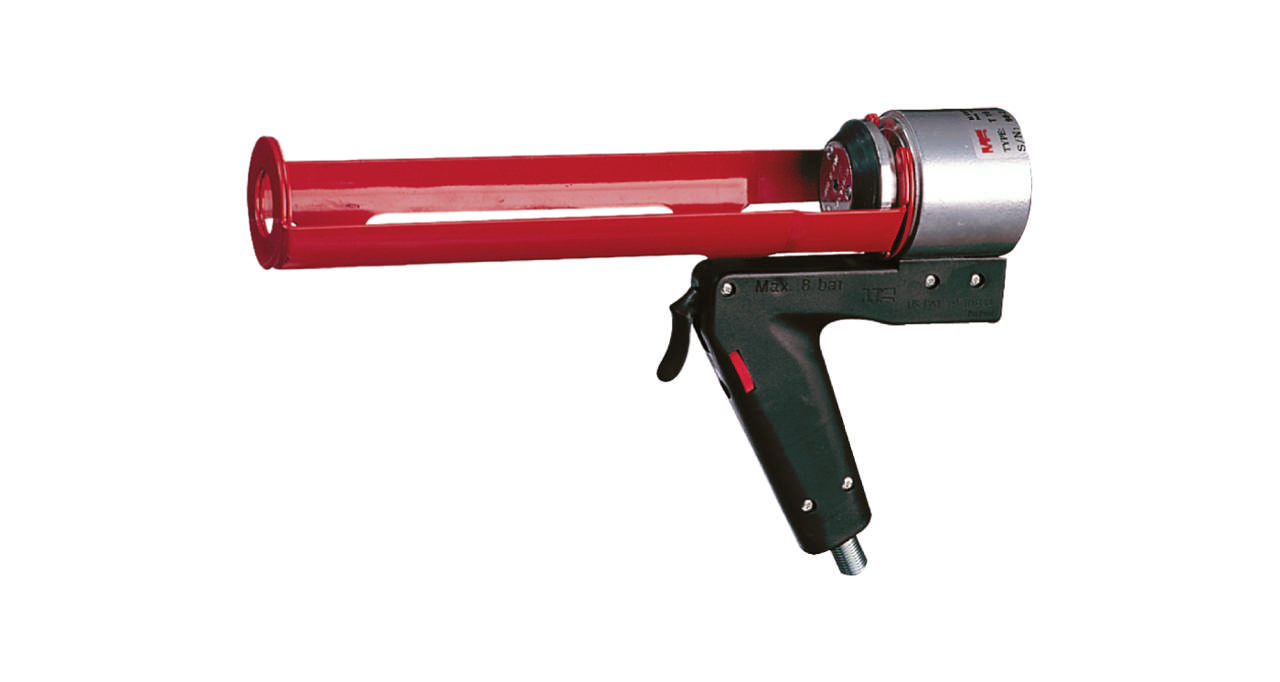 PNEUMATIC CAULKING GUN T 16